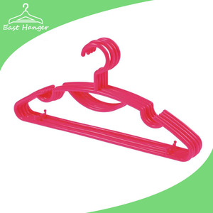 PP plastic clothes hanger for sweater with snail for strap